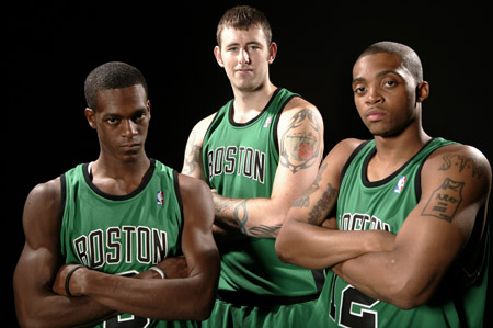 而是对双方 而是对双方